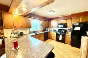 810 Sunrise Blvd, Redwood Falls, MN 56283 - Photo 15