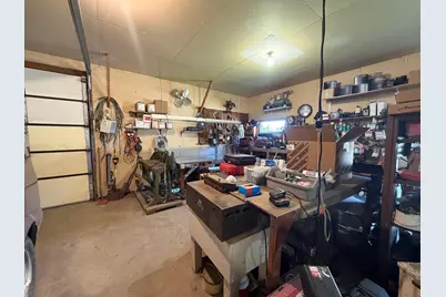 405 S 3rd Street, Oakes, ND 58474 - Photo 17