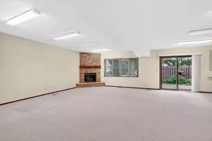 7055 Robinwood Trail, Woodbury, MN 55125 - Photo 23