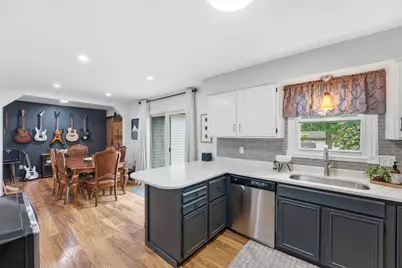 1319 15th Street W, Hastings, MN 55033 - Photo 5