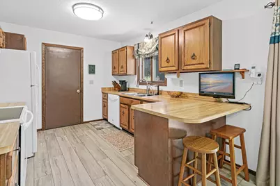 6321 Edgemont Circle N, Brooklyn Park, MN 55428 - Photo 15