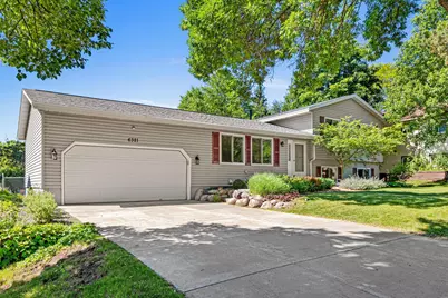 6321 Edgemont Circle N, Brooklyn Park, MN 55428 - Photo 3