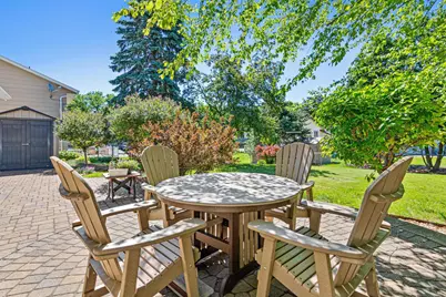 6321 Edgemont Circle N, Brooklyn Park, MN 55428 - Photo 5