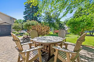 6321 Edgemont Cir N, Brooklyn Park, MN 55428 - Photo 5
