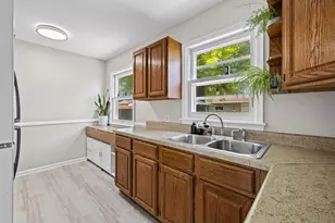 5849 44th Ave S, Minneapolis, MN 55417 - Photo 9