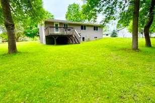 405 Heidi Pkwy, New York Mills, MN 56567 - Photo 5