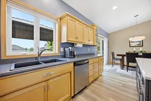 4758 43rd St S, Fargo, ND 58104 - Photo 9