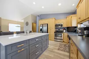 4758 43rd St S, Fargo, ND 58104 - Photo 7