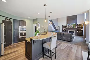 2727 Viola Ct, Shakopee, MN 55379 - Photo 9