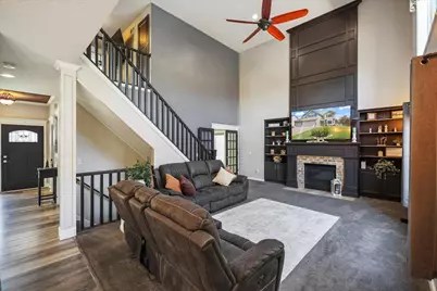2727 Viola Court, Shakopee, MN 55379 - Photo 5