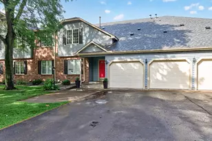 2576 Moundsview Dr, Mounds View, MN 55112 - Photo 3