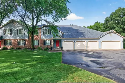2576 Moundsview Drive #7, Mounds View, MN 55112 - Photo 1