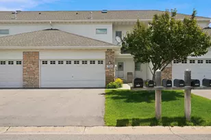 7515 5th St N, Oakdale, MN 55128 - Photo 1