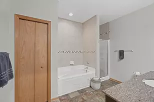 7515 5th St N, Oakdale, MN 55128 - Photo 25