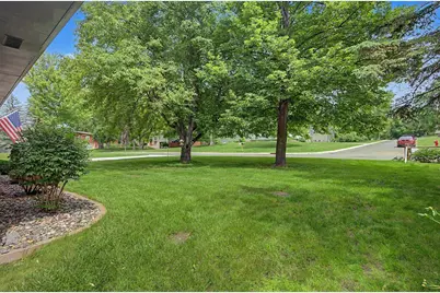 6535 Berkshire Lane N, Maple Grove, MN 55311 - Photo 17