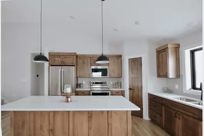 348 Highlands Avenue, Zumbrota, MN 55992 - Photo 5