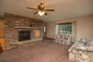 607 Don Dr, Saint Charles, MN 55972 - Photo 5