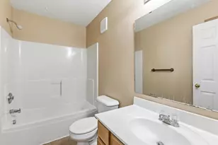 9980 Wildflower Dr, Eden Prairie, MN 55347 - Photo 23