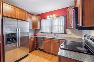 116 Shumway Ave, Faribault, MN 55021 - Photo 5
