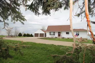 11697 210th St E, Kenyon, MN 55946 - Photo 1