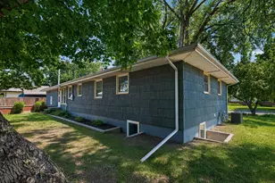 2406 Ericon Dr, Brooklyn Center, MN 55430 - Photo 21