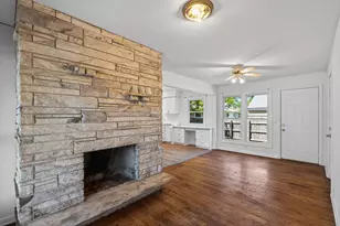 2406 Ericon Dr, Brooklyn Center, MN 55430 - Photo 9