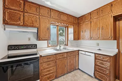 225 Main Street W, Melrose, MN 56352 - Photo 29