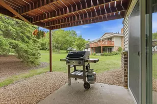 1411 Oak Leaf Ln, Burnsville, MN 55337 - Photo 27