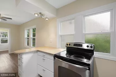 1868 Hawthorne Avenue E, Saint Paul, MN 55119 - Photo 13