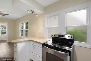 1868 Hawthorne Ave E, Saint Paul, MN 55119 - Photo 13