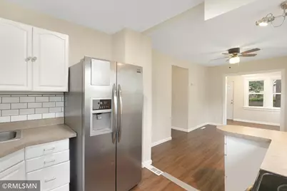 1868 Hawthorne Avenue E, Saint Paul, MN 55119 - Photo 15