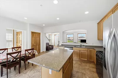 8262 Labont Way #5, Eden Prairie, MN 55344 - Photo 5