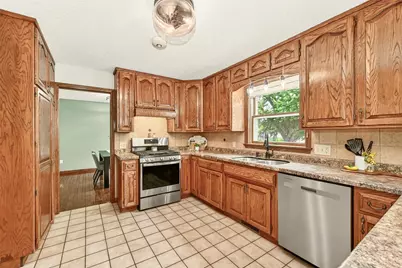 206 Highland Court SE, Stewartville, MN 55976 - Photo 3