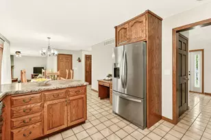 206 Highland Ct SE, Stewartville, MN 55976 - Photo 3