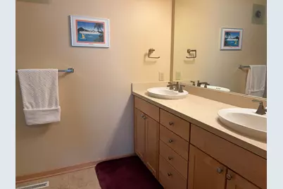 8138 Oakview Circle N, Maple Grove, MN 55369 - Photo 19