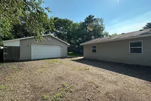 727 Elm St, Anoka, MN 55303 - Photo 5