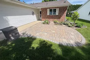806 28th Ave SW, Willmar, MN 56201 - Photo 3