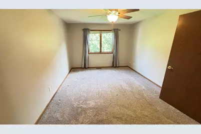 806 28th Avenue SW, Willmar, MN 56201 - Photo 7