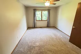 806 28th Ave SW, Willmar, MN 56201 - Photo 7