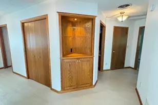 806 28th Ave SW, Willmar, MN 56201 - Photo 5