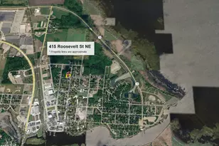 415 Roosevelt St NE, Warroad, MN 56763 - Photo 27
