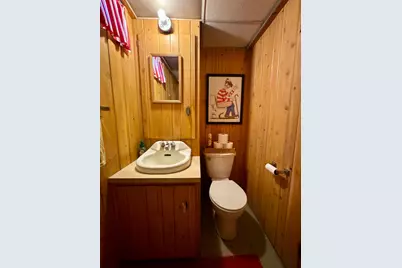 415 Roosevelt Street NE, Warroad, MN 56763 - Photo 25
