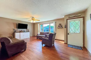 307 Hilltop Dr, Goodhue, MN 55027 - Photo 5