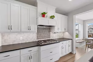 4392 Millstone Ct, Chaska, MN 55318 - Photo 5