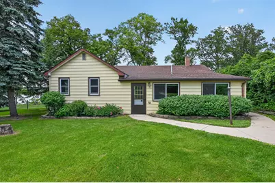 1103 S Darling Drive NW, Alexandria, MN 56308 - Photo 1