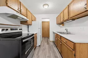 7759 142nd St W, Apple Valley, MN 55124 - Photo 9