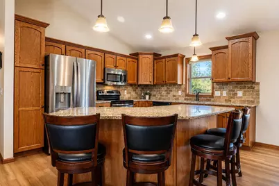 1324 Augusta Drive, Mankato, MN 56001 - Photo 7
