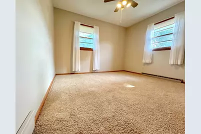 907 Poplar Avenue, Marshall, MN 56258 - Photo 13