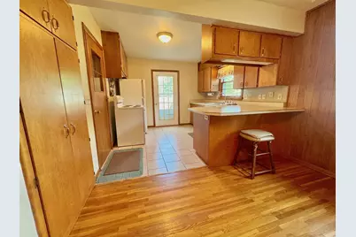 907 Poplar Avenue, Marshall, MN 56258 - Photo 5