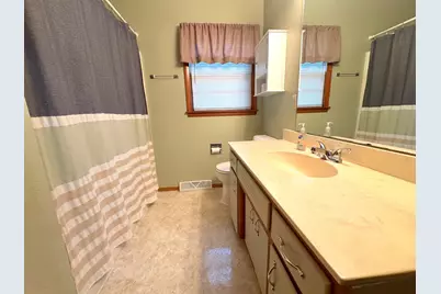 907 Poplar Avenue, Marshall, MN 56258 - Photo 17
